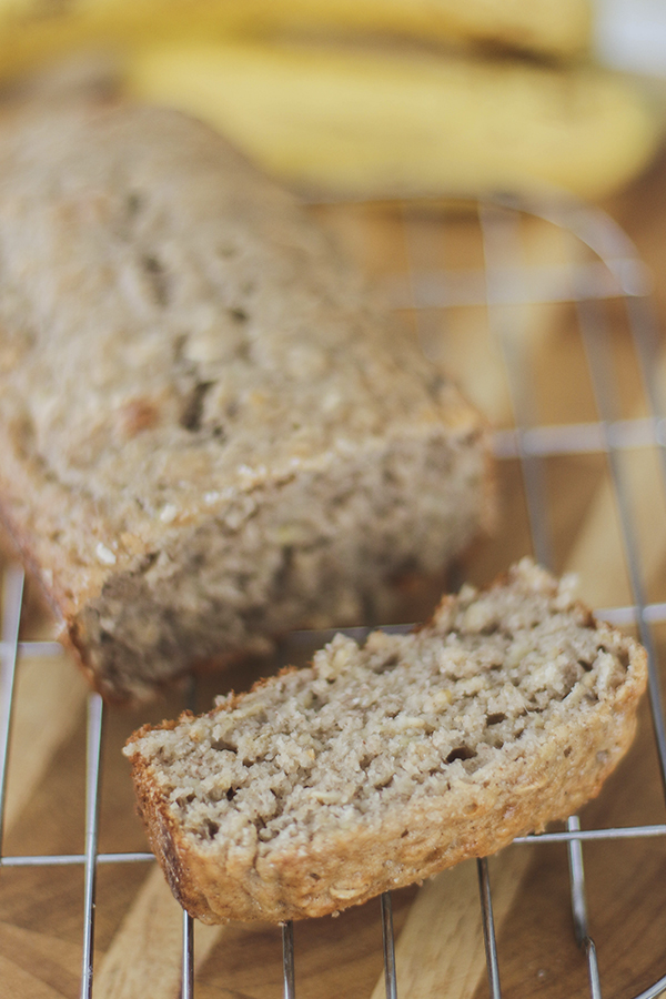 Easy Banana Oatmeal Bread